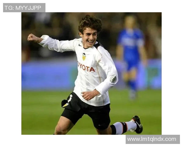 全球足球巨星高清壁纸尽在掌握尽情欣赏各路球星风采与精彩瞬间 全球足球巨星高清壁纸尽在掌握尽情欣赏各路球星风采与精彩瞬间