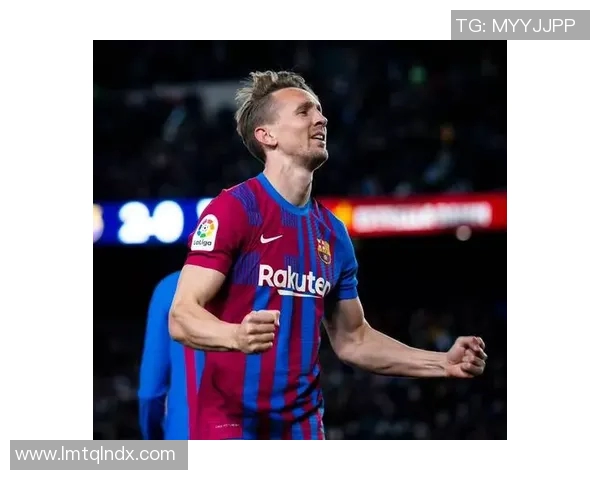 肌肉撕裂困扰足球明星的职业生涯与复苏之路探讨 肌肉撕裂困扰足球明星的职业生涯与复苏之路探讨